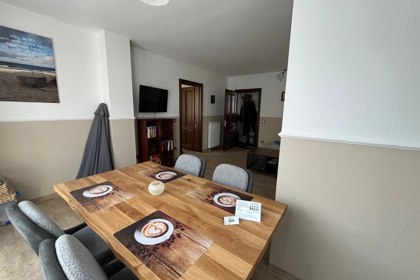 Ferienwohnung 1, Villa Michaelis: Essbereich im Erker
