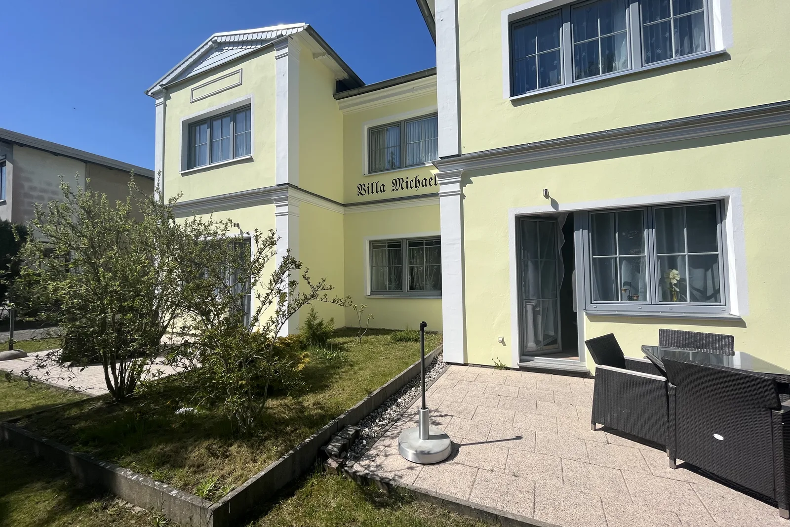 Ferienwohnung 1, Villa Michaelis: Terrasse mit Sitzgruppe