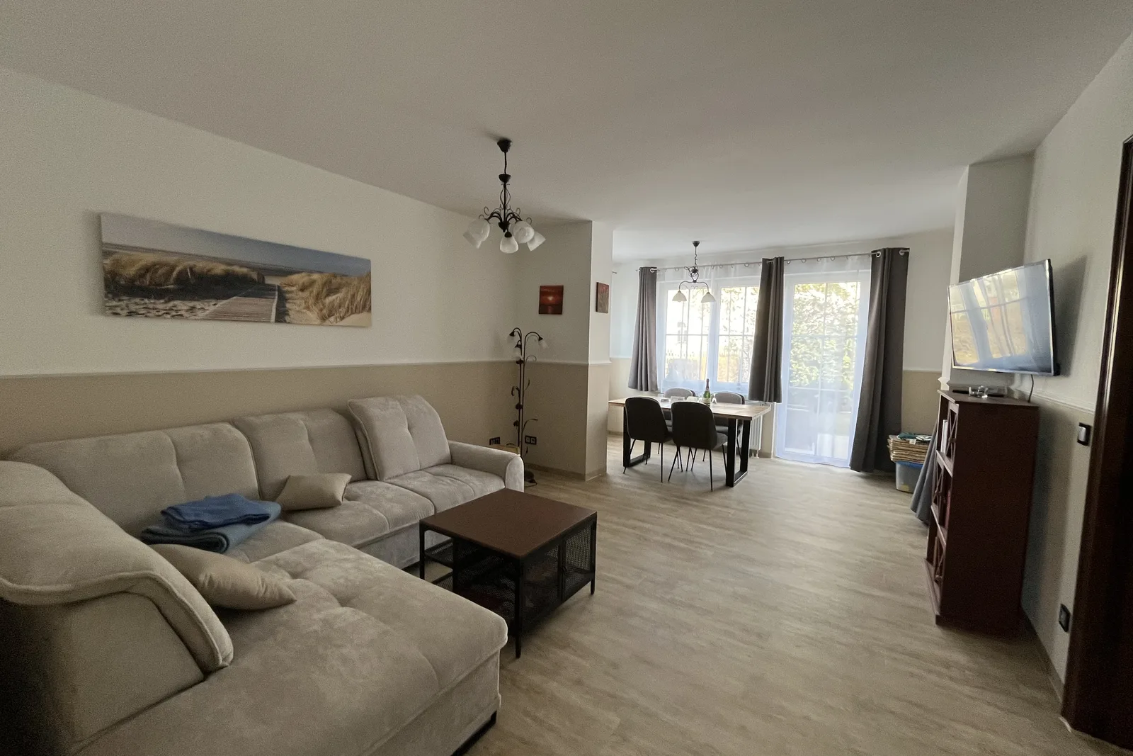 Ferienwohnung 1, Villa Michaelis: Wohnbereich mit Schlafcouch