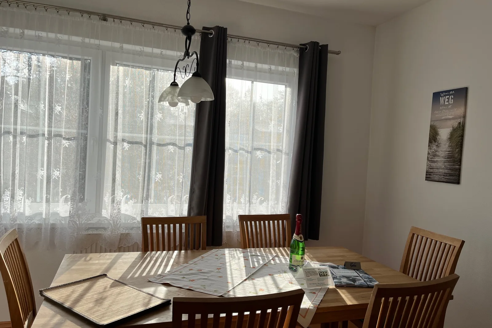 Ferienwohnung 3, Villa Michaelis: Essbereich im Erker