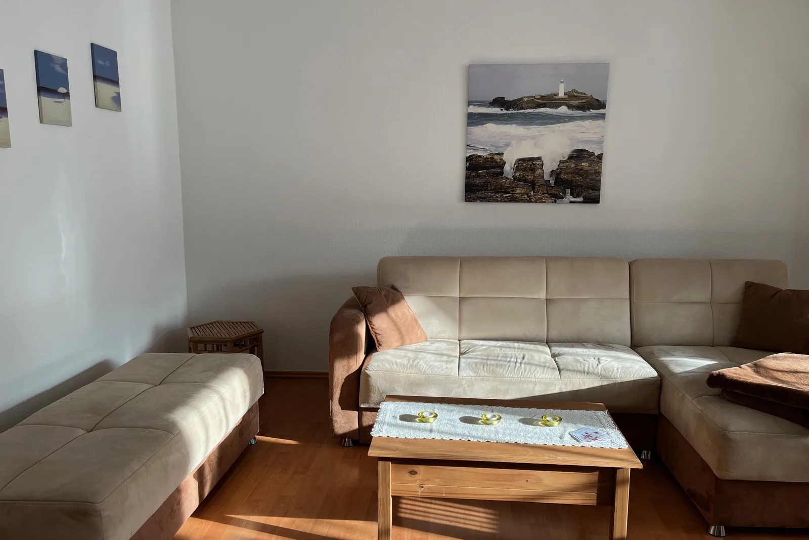 Ferienwohnung 3, Villa Michaelis: Schlafcouch im Wohnzimmer