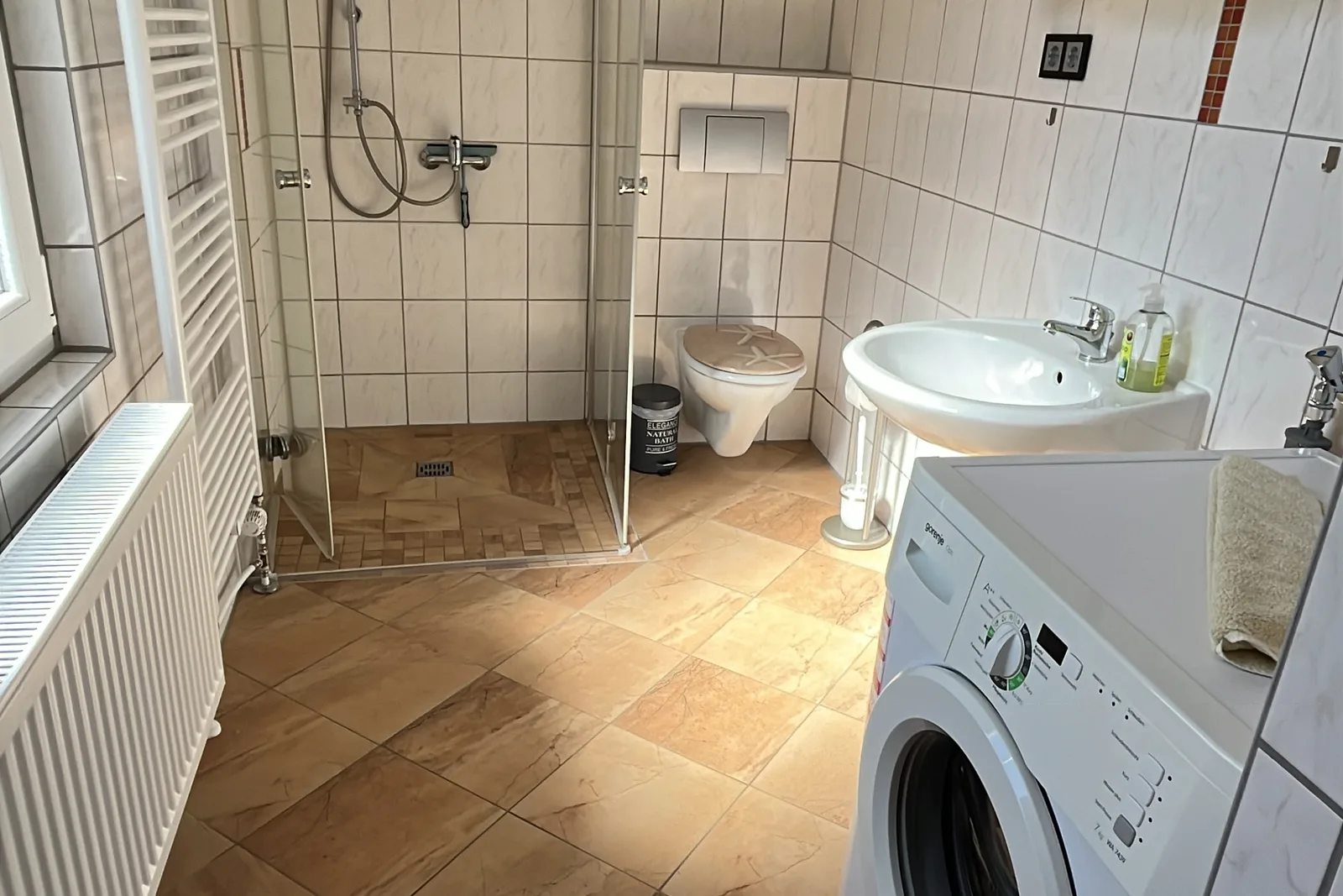 Ferienwohnung 5, Ferienhaus Ostsee YOLO: Bad mit Dusche