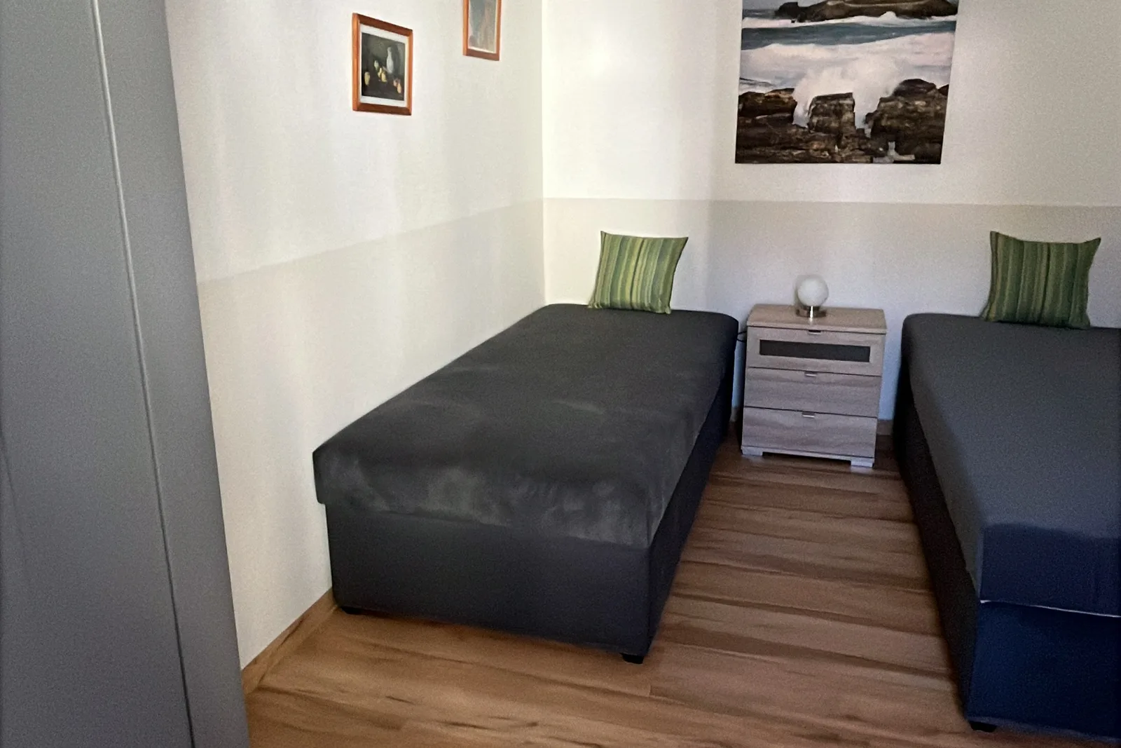 Ferienwohnung 5, Ferienhaus Ostsee YOLO: Kleines Schlafzimmer mit 2 Schlafliegen