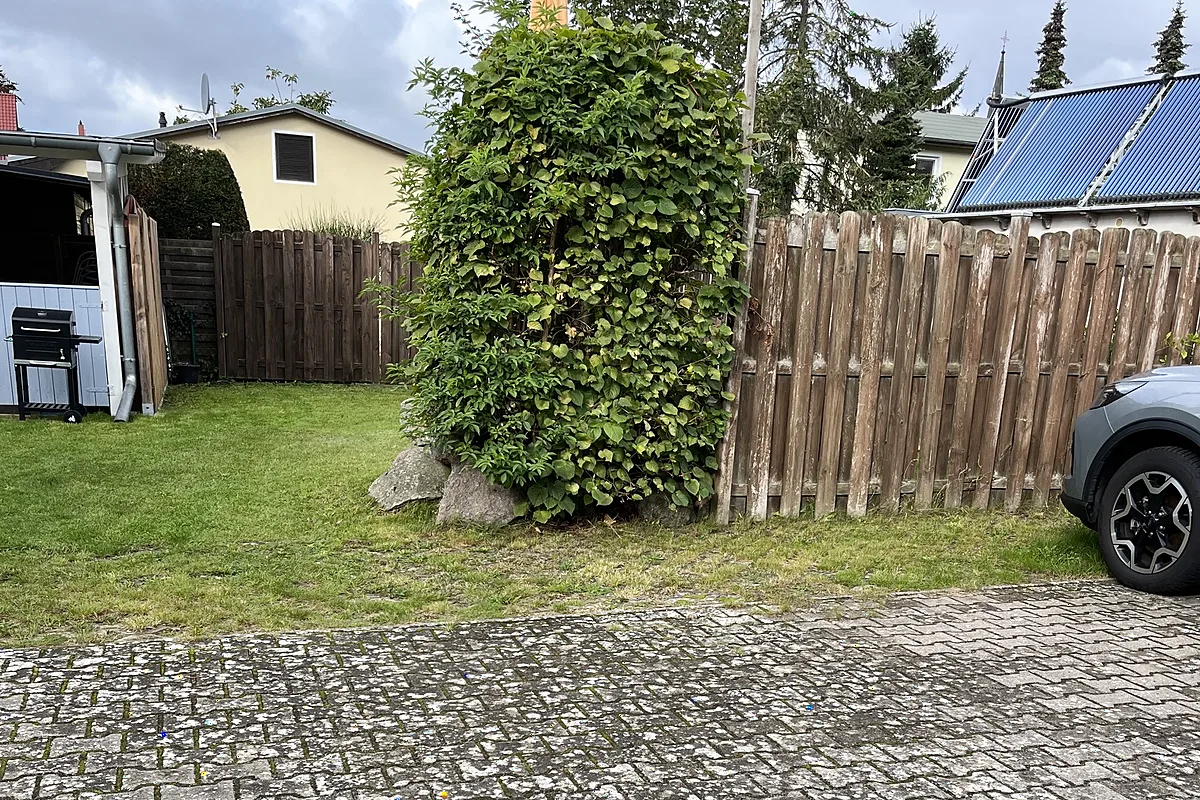 Eigener Stellplatz am Haus